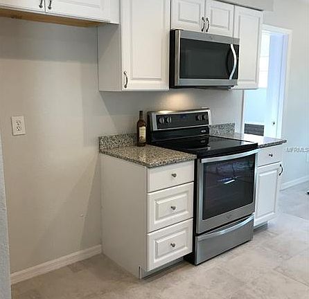 4th image of 3911 Brandeis Ave