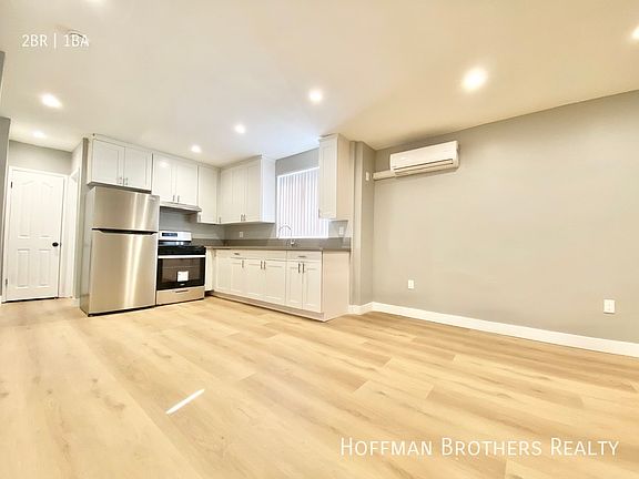 4th image of 826 W Colden Ave #7A