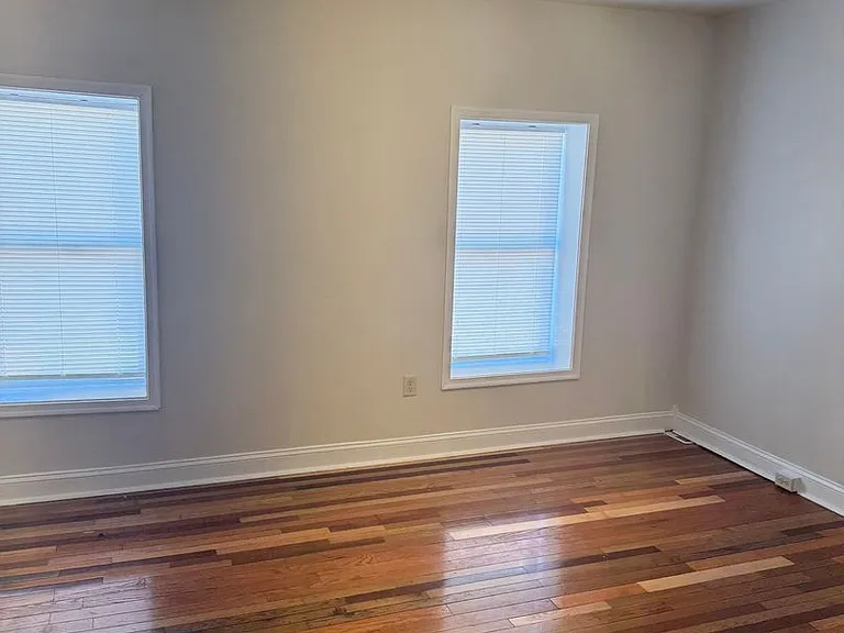 22 S Locust St — Photo 25
