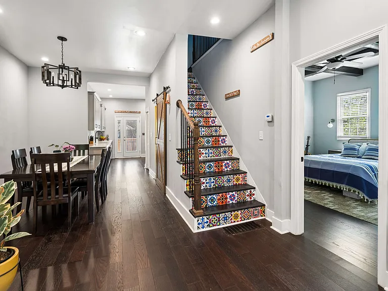 386 Berean Ave SE — Photo 5