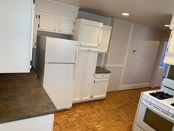 5th image of 530 NW 23rd Ave #1B-1Ba-900Sqft