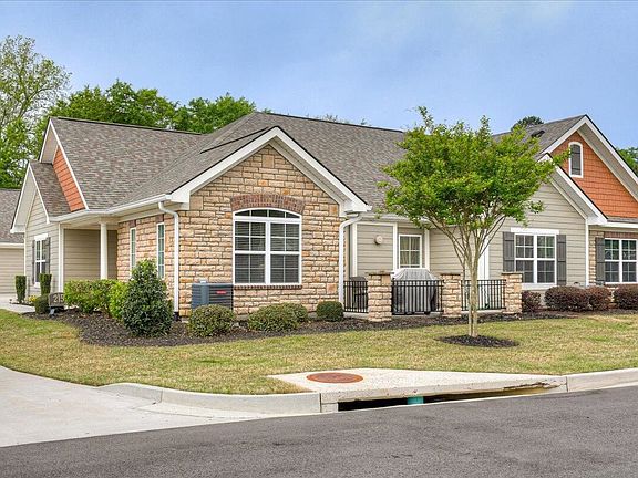 2nd image of 215 Harvest Ln