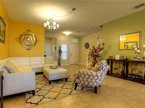 4th image of 9103 Carolina Wren Dr