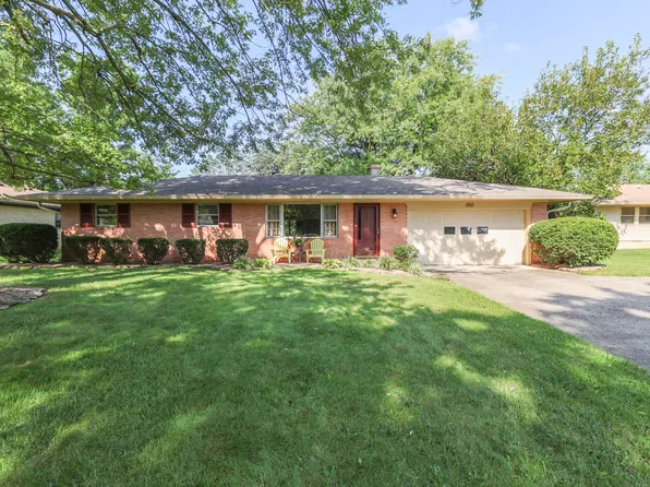 650 Lindenwood Dr, Greenwood, IN 46142