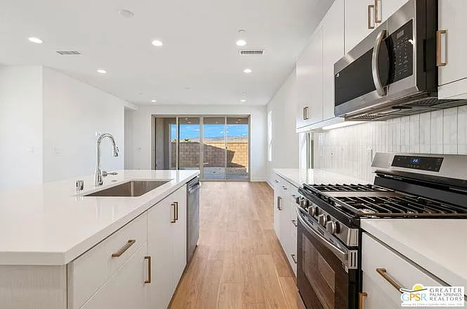 74246 Storke Dr — Photo 5