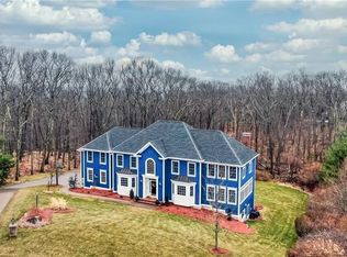 238 Knollwood Dr, Glastonbury, CT 06033