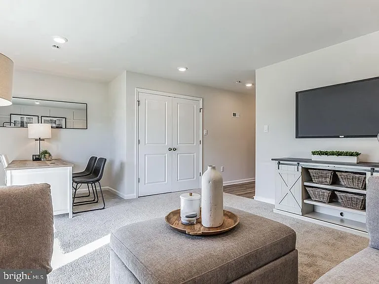 216 Macoun Way — Photo 8