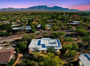 656 S Paseo De Amigos, Green Valley, AZ 85614