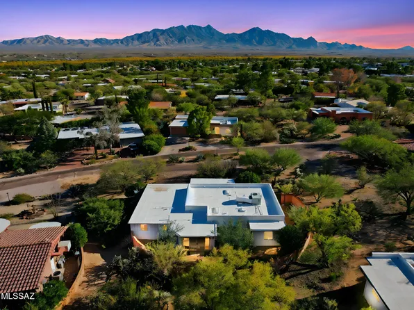 656 S Paseo De Amigos, Green Valley, AZ 85614