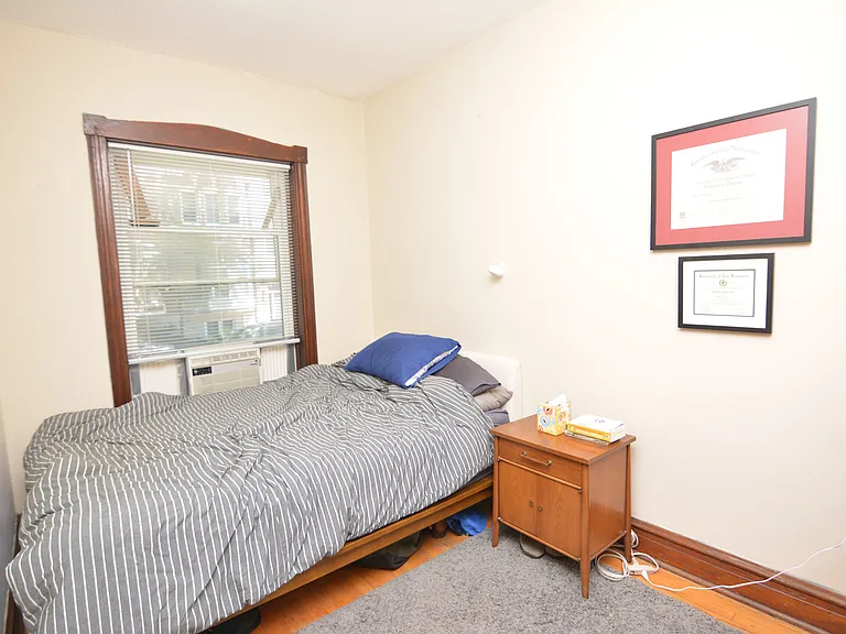 1609 W Grace St #1 — Photo 10