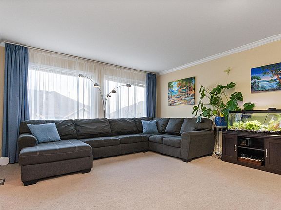 3rd image of 46906 Russell Rd #43