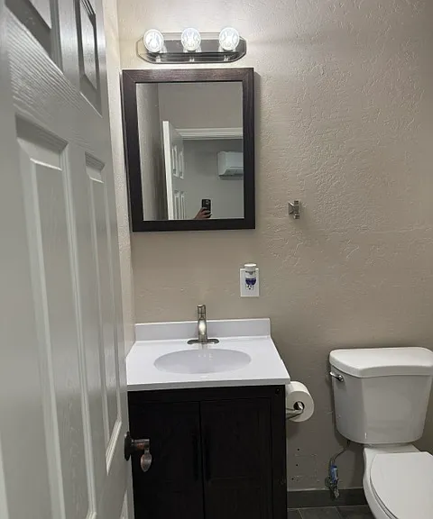 1063 N Wedgewood Dr #1063S — Photo 3