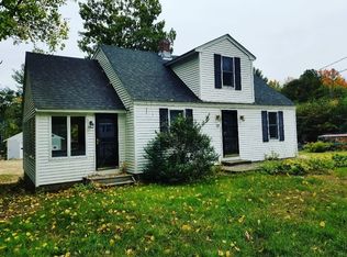 17 Town Line Rd, Groton, MA 01450