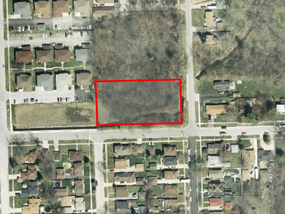 2nd image of 4734 149th St