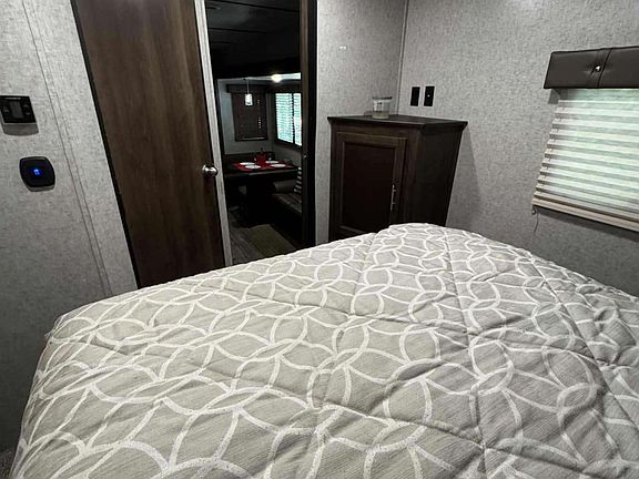 5th image of 402 Peaceful Loop