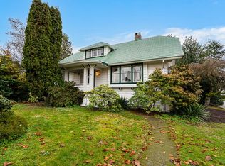 1204 Grand Blvd, North Vancouver, BC V7L3X4