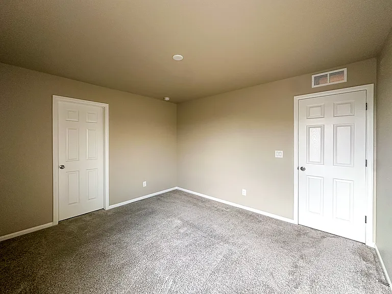 17440 Springfield Dr — Photo 39