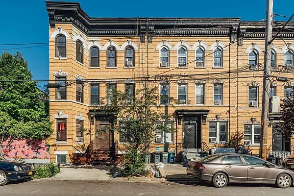 Rented by Nooklyn NYC LLC | media 2