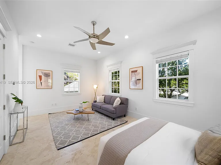 7745 SW 54th Ave — Photo 32