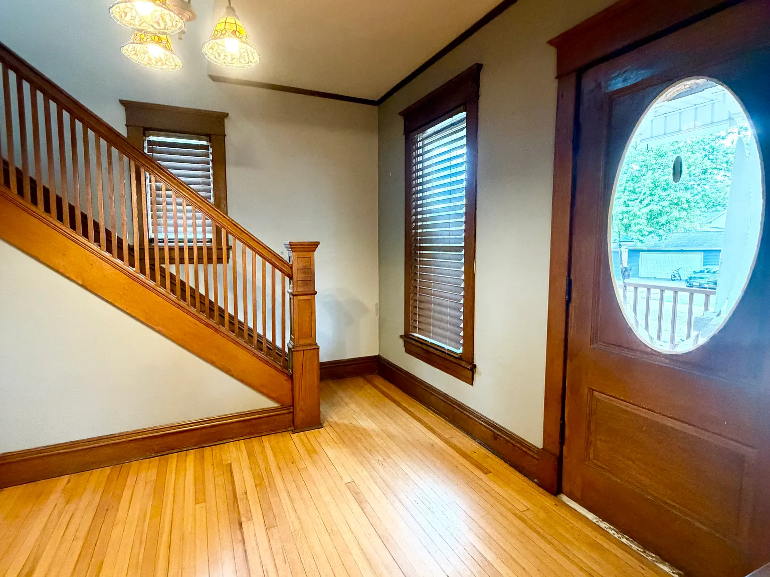 3 bed, 2.5 bath, 1596 sqft, $2,450 — Photo 3