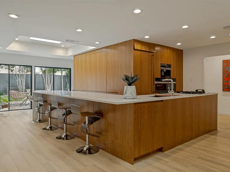 6418 Covecreek Pl — Photo 2