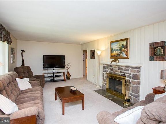 5th image of 4326 Sunnyside Dr