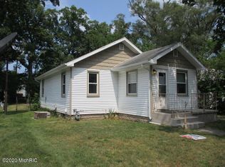 1517 Cherry St, Niles, MI 49120