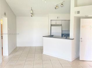 3310 Pinewalk Dr N APT 1833, Margate, FL 33063