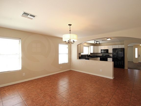 4th image of 16661 W Belleview St