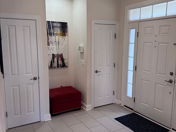 5th image of 9211 Treasure Oak Ct