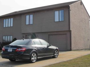 18 Kingston Ln, Narragansett, RI 02882