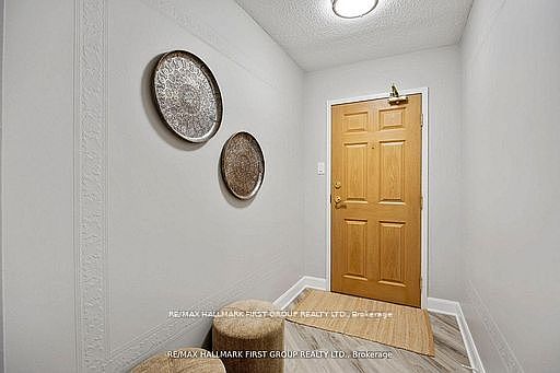 4th image of 2 Westney Rd N #1109