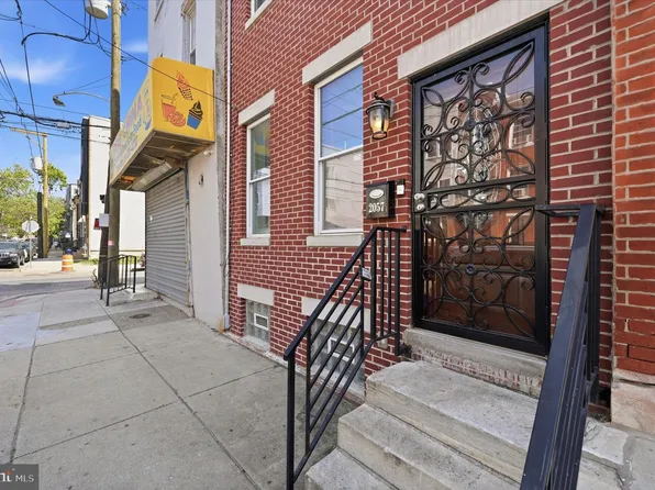 2057 N Franklin St, Philadelphia, PA 19122