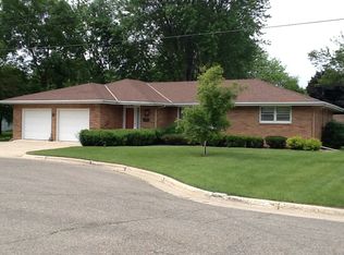 416 11th St SE, Owatonna, MN 55060