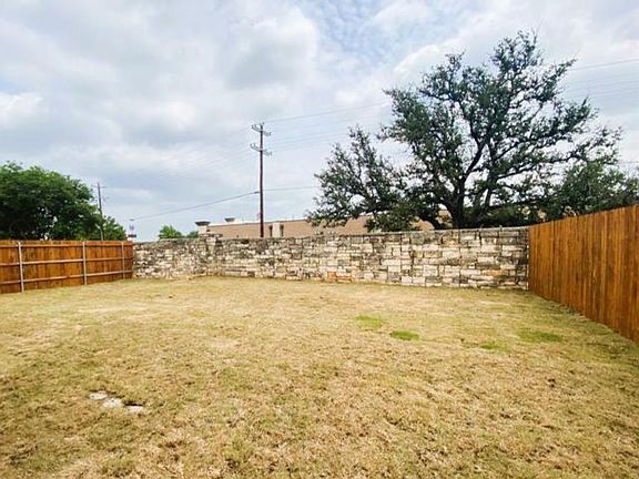 4th image of 512 Hoot Owl Ln