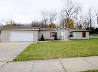 2604 S Locust Rd, South Bend, IN 46614