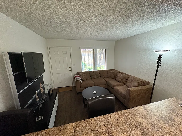 4828 W Orangewood Ave #114 — Photo 8