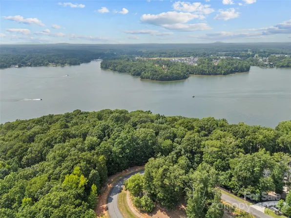 13712 Sage Thrasher Ln, Charlotte, NC 28278