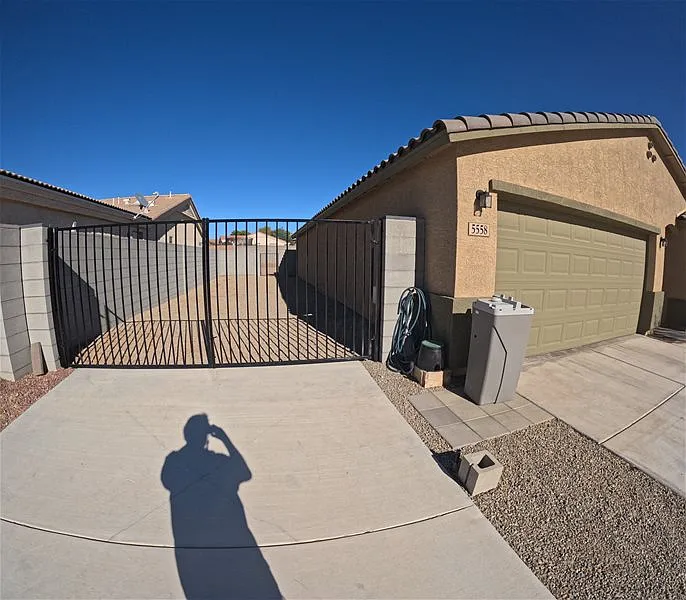 3 bed, 2.0 bath, 1472 sqft, $1,900 — Photo 2