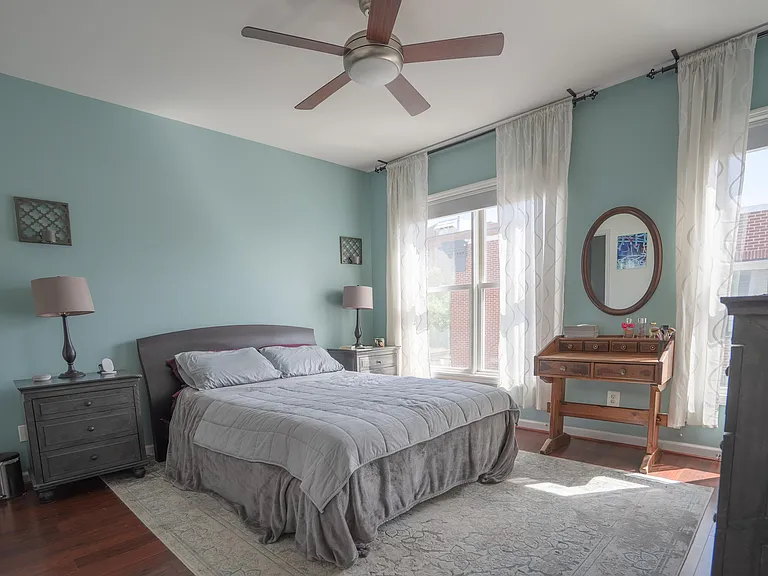 219 S Fremont Ave — Photo 8