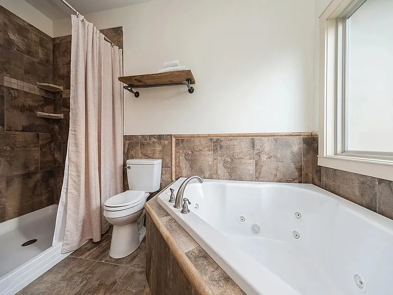 16035 Northpark Dr — Photo 12