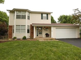 1316 Whispering Ridge Ln, Saint Peters, MO 63376