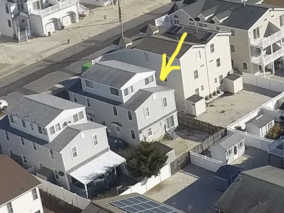 3rd image of 238 37th St #4