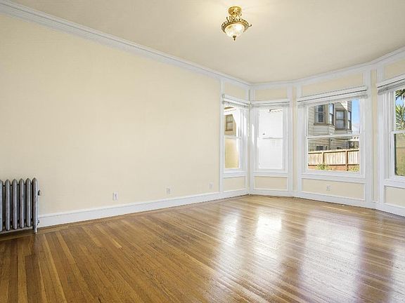3rd image of 581 14th Ave #8