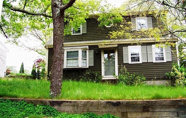 1st image of 7 Sagamore Ct