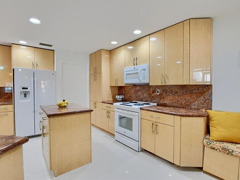 1st image of 65 Centennial Ct