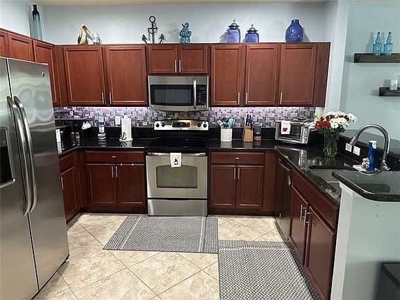 3rd image of 4742 Sierra Ln