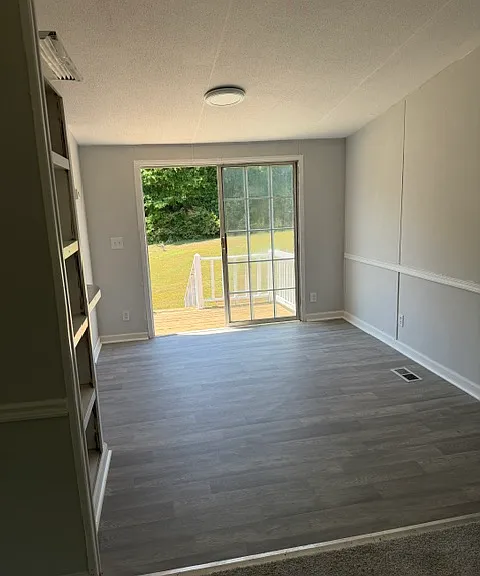 2184 W Point Rd #16 — Photo 10