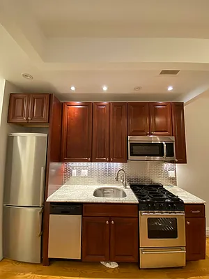 Rented by Corcoran | media 15