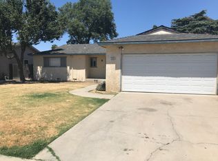 1529 Santa Ana Ave, Clovis, CA 93611
